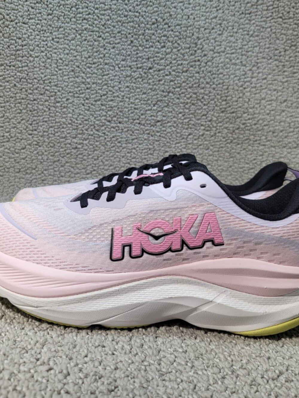 Hoka Skyflow Women's Size 8.5B Starlight Glow Carnation Running Shoes 1155113 - Picture 2 of 12